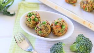 Bánh diêm mạch cá hồi cho bé ăn bữa phụ