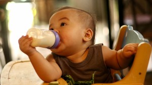 Sữa đậu gà có lợi ích gì đối với trẻ nhỏ