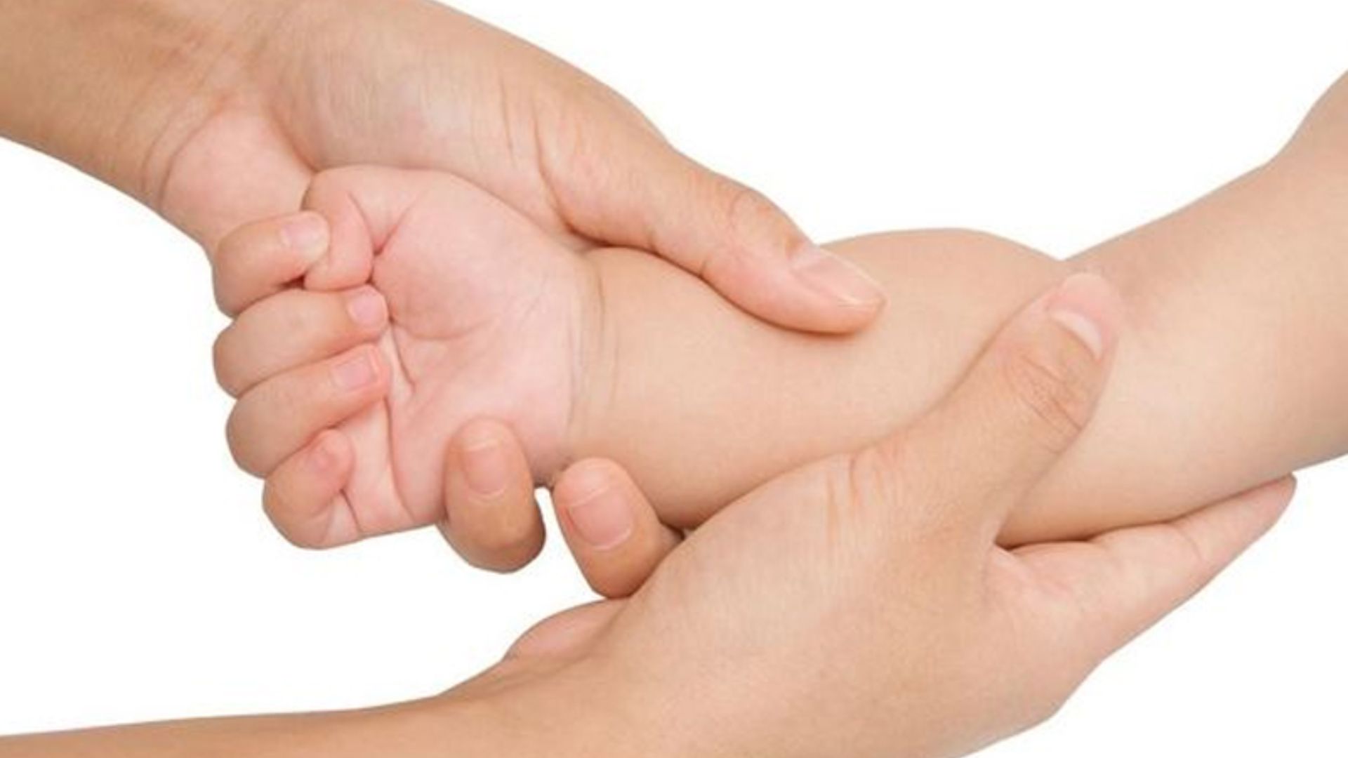 Massage cánh tay cho bé