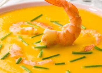 Cách nấu súp bí đỏ tôm