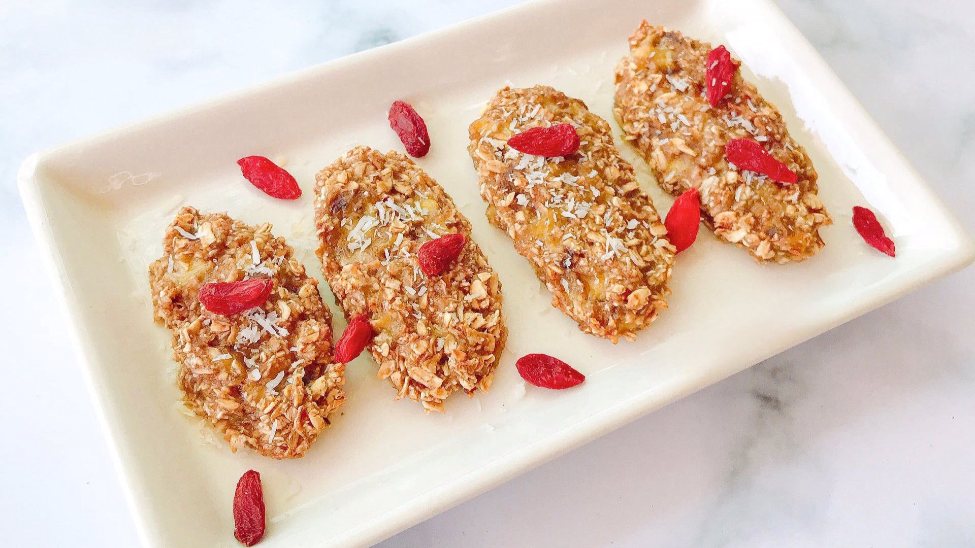 Bánh yến mạch chuối dinh dưỡng cho con ăn thô