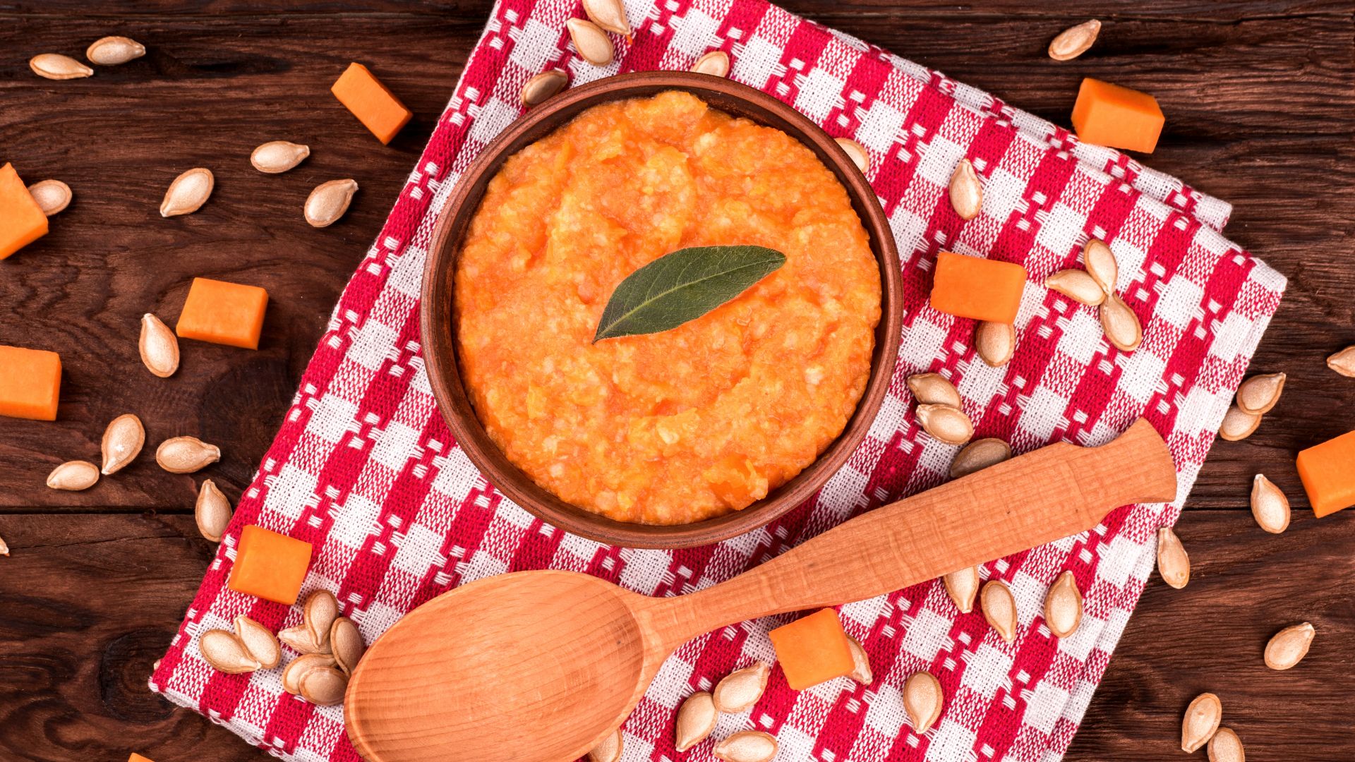 Cách làm cháo thịt gà cà rốt