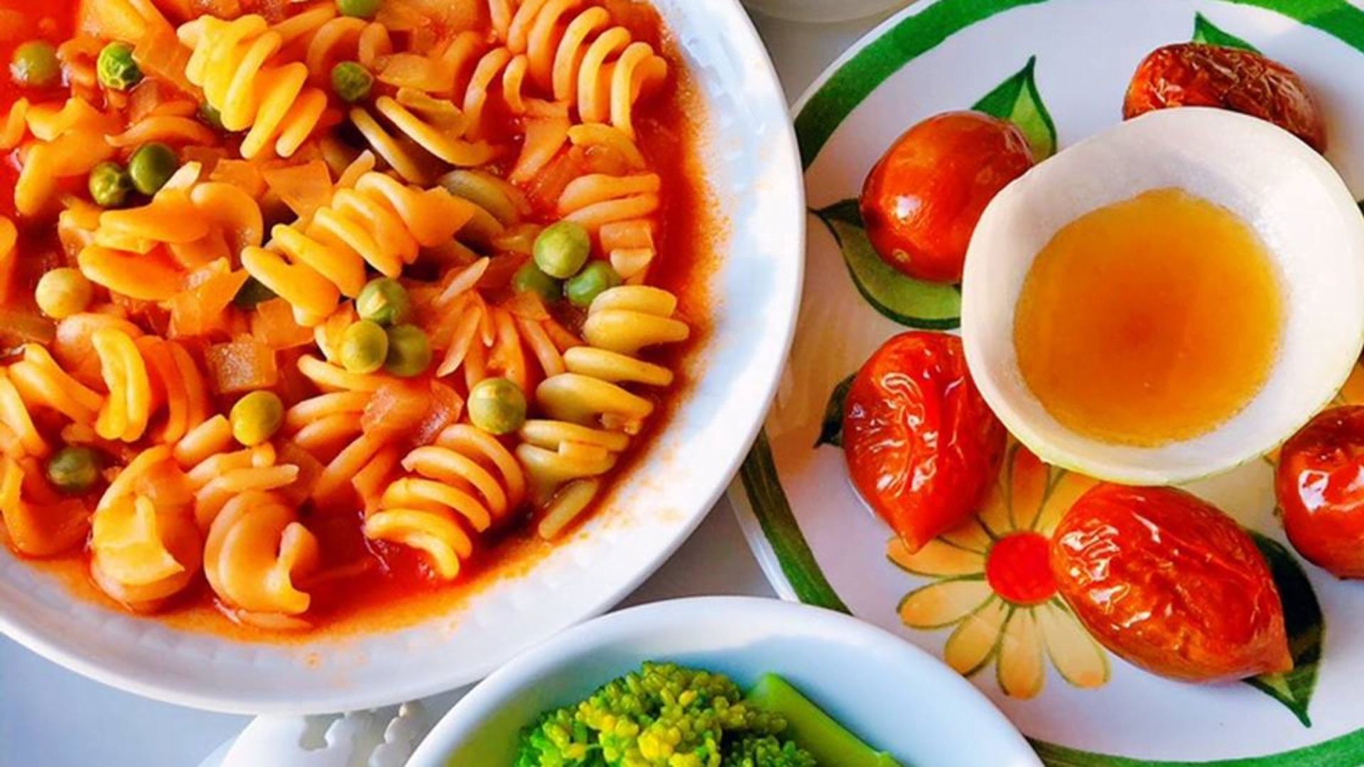 Nui xoắn sốt cà cho bé ăn dặm