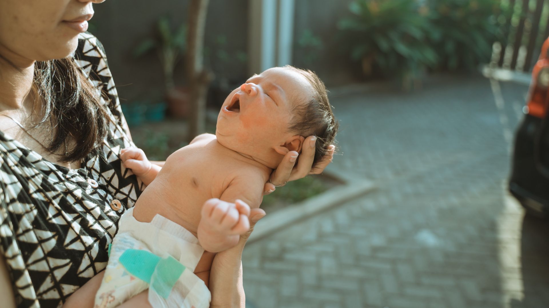 Thời gian tốt nhất để phơi nắng cho trẻ