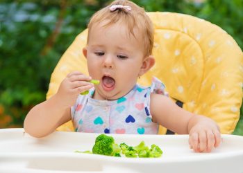 Bé ăn thô sớm có tốt không Cách tăng thô đúng theo tháng tuổi