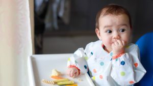 Bé ăn BLW có bị thiếu chất không