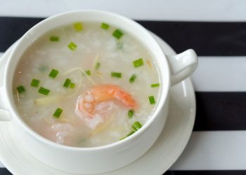 Cháo tôm nên kết hợp rau gì