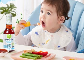 Nước mắm giảm mặn Mămmy dành cho bé từ 1 tuổi