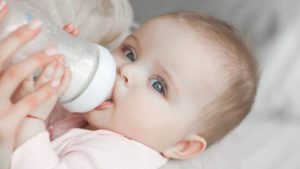 Sữa công thức là gì Những thông tin mẹ cần biết